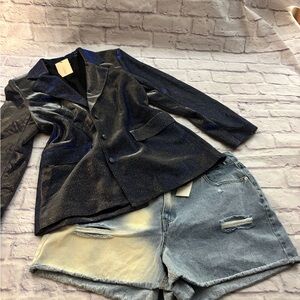 🔵”NWT” CURVY DISTRESSED Forever 21 Denim SHORTS